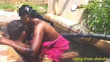 Tamil aunty bathing and fucking with uncle - India on vidfreenow.com