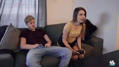 Cute Gamer Girl Gets Creampied By Her Boyfriend on vidfreenow.com