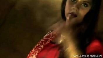 Loving This Bollywood Babe arousing herself - India on vidfreenow.com