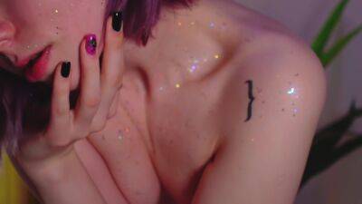 Purple Hair Teen Puts Glitter On Naked Body on vidfreenow.com