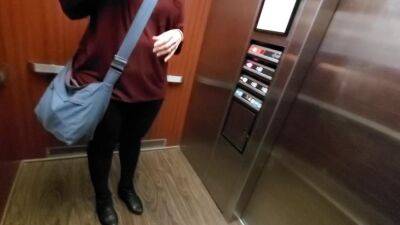 Cuckold - Wife meets with new bull in hotel, goes bareback on vidfreenow.com