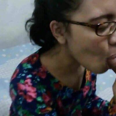 Indonesian nerdy girl blowjob and fuck - Indonesia on vidfreenow.com