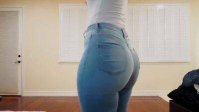 Bri Martinez In The Perfect Jeans For Curvy Girls - Usa on vidfreenow.com