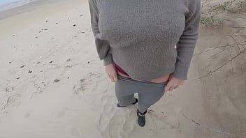 Sex outdoors public beach on vidfreenow.com