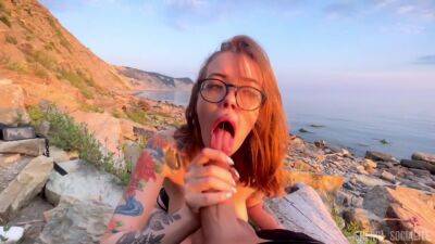 Took Her Dick In Her Mouth Right On The Beach on vidfreenow.com