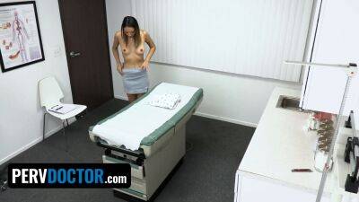 Kimora Quin Wants Annual Check Up But The Doctor And His Kinky Nurse Has Other on vidfreenow.com