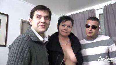 Greedy milf Alexia between exhibition and anal - France on vidfreenow.com