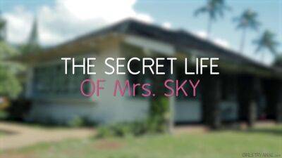 Reena Sky and Eliza Jane in The Secret Life Of Sky on vidfreenow.com