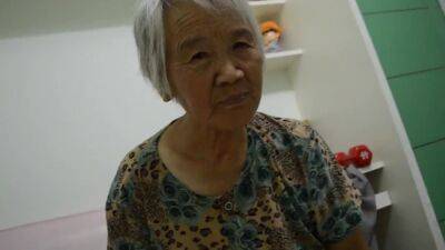 Chinese Granny - China on vidfreenow.com