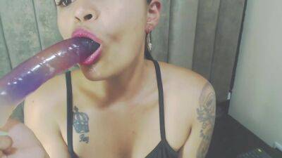 Big eyes babe is spreading her anal then enjoying her purple dick on vidfreenow.com