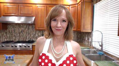 Hot sexy MILF Cindi Sinclair on her knees in the kitchen sucking cock! POVMania on vidfreenow.com