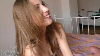 Gorgeous 19yo Amanda Virgin Giving Her First in Life BJ on vidfreenow.com