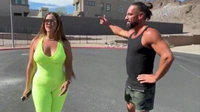 Latina Milf Goes For Walk - Blowjob on vidfreenow.com