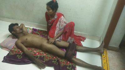 Married Indian Wife Amazing Rough Sex On Her Anniversary Night - Telugu Sex - India on vidfreenow.com