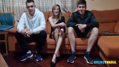 Bruno Y Maria - Queremos Fol Rnos A Maria! La Supermilf Cumple Los Deseos De Dos Jovenes Estudiantes 14 Min - Spain on vidfreenow.com