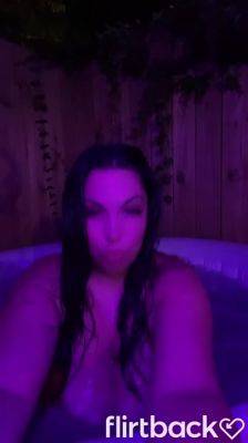 Brunnette flashing her boobs at the hot tub on vidfreenow.com