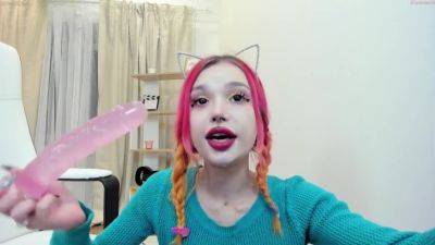 Deepthroat Queen Fucking Her Throat With Long Dildo on vidfreenow.com