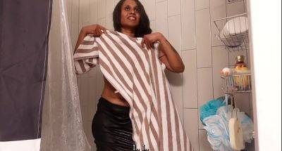 Naked Indian maid cleans the toilet and shower - Horny Desi Maid Big Ass Without Panties - India on vidfreenow.com