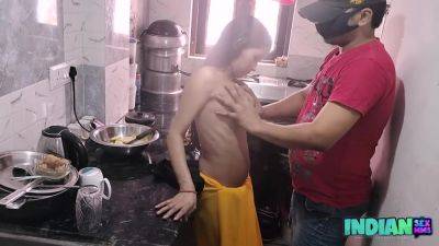 Hot Desi Bhabhi Kitchen Sex With Husband - India on vidfreenow.com