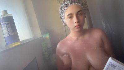 Taking A Shower - Usa on vidfreenow.com