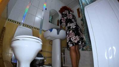 The MILF showed her big ass and knelt down for anal sex on vidfreenow.com