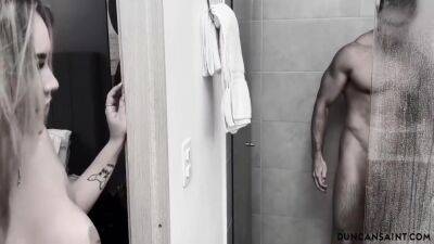 She Caught Him In The Shower 13 Min on vidfreenow.com