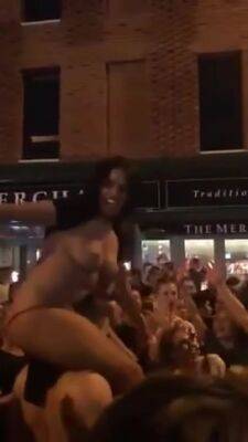 Flashed Titties In Crowd on vidfreenow.com