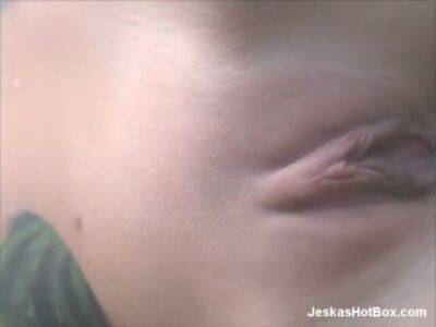 Extreme Closeup - Jeskas Hotbox on vidfreenow.com