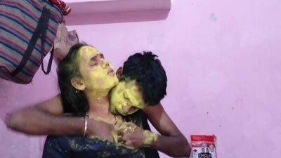 Holi Special Bhabhi Ko Rang Laga Ke Dever Ne Khub Choda - India on vidfreenow.com