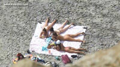 Peeping Naturist Beach.40 - Russia on vidfreenow.com