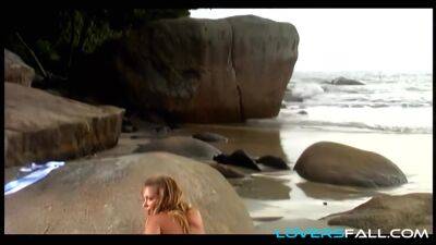 Stripteasing beach blonde anal babe on vidfreenow.com