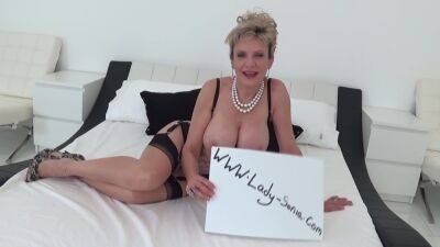 Lady Sonia And Big Breasts - Sexually Attractive Nurse Teases Her Fans - Britain on vidfreenow.com