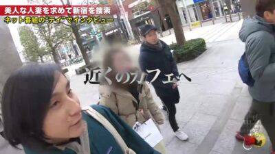 0000370_長身スレンダーの日本人女性が潮吹きするガン突き人妻NTR素人ナンパ絶頂セックス - Japan on vidfreenow.com