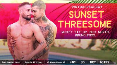 Sunset threesome - Britain on vidfreenow.com