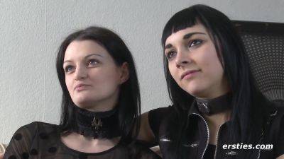 Einblick ins BDSM-Sexleben eines deutschen lesbischen Paares - Kinky Brunette Lesbians - Germany on vidfreenow.com