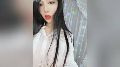 Beautiful Asian Babe Playing On Camera - China on vidfreenow.com