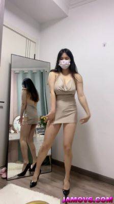 Solo Asian Girl Dancing - China on vidfreenow.com