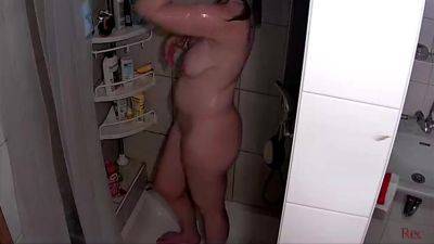 Shower Compilation on vidfreenow.com