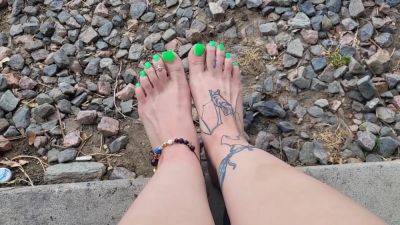 Goth Girl With Cute Feet on vidfreenow.com