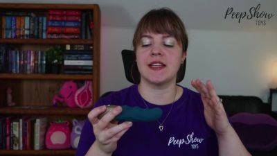 Sex Toy Review - Fun Factory Stronic Petite Pulsating Silicone Dildo, Courtesy Of Peepshow Toys! on vidfreenow.com