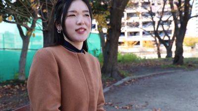 0000916_三十路の日本人女性がガン突きされる人妻NTRセックス - Japan on vidfreenow.com