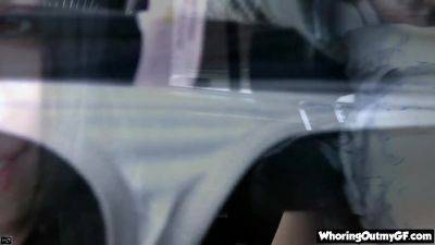 Rene fingering Pussy closeup in car on vidfreenow.com