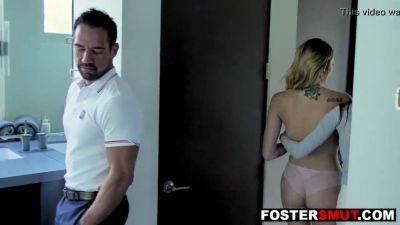 Stepmom & stepdad can't resist stepdaughter's seductive desires on vidfreenow.com