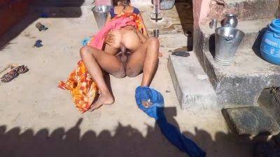 Deshi Village Bhabhi Outdoor Hindi Sex - India on vidfreenow.com