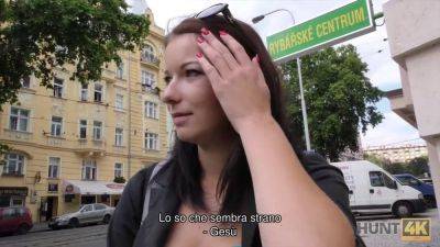 Denisse viene a Praga per divertirsi ma non per Musei Noiosi - POV reality porn - Czech Republic on vidfreenow.com