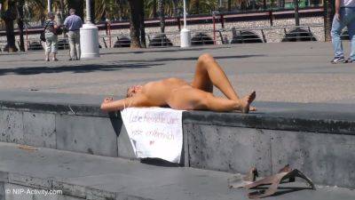 Friederike Presenting Tits Und Trimmed Pussy In Public on vidfreenow.com