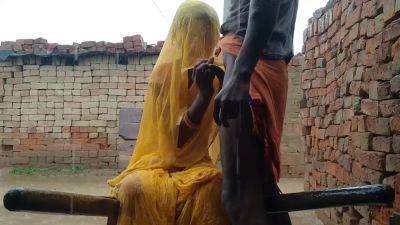 Husband Ne Barsat Ki Mausam Mein Wife Ki Jamke Chudai Ki on vidfreenow.com