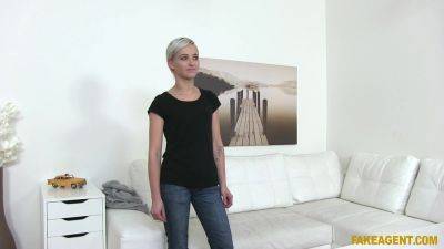 Short-haired Model Porn Casting on vidfreenow.com