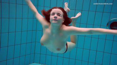 Fun Czech Babe Vesta Swims Naked And Horny - Czech Republic on vidfreenow.com