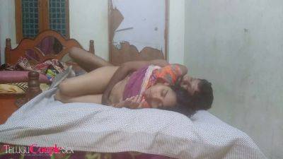 Telugu Hot Aunty Fucked Hard In Bed on vidfreenow.com